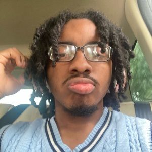 Meet your Posher, Deonte